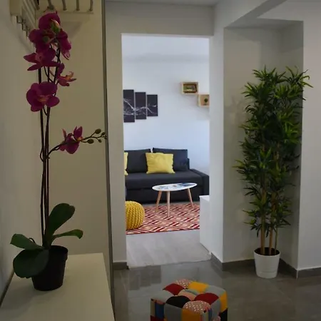 Valkane Apartment *